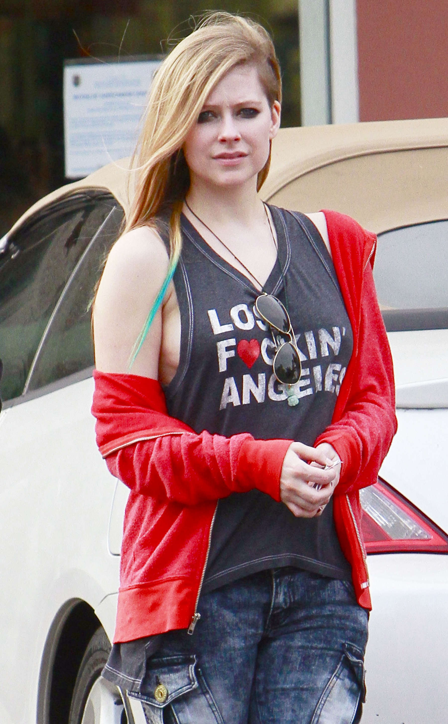 Avril Lavigne at Bed Bath & Beyond in Los Angeles